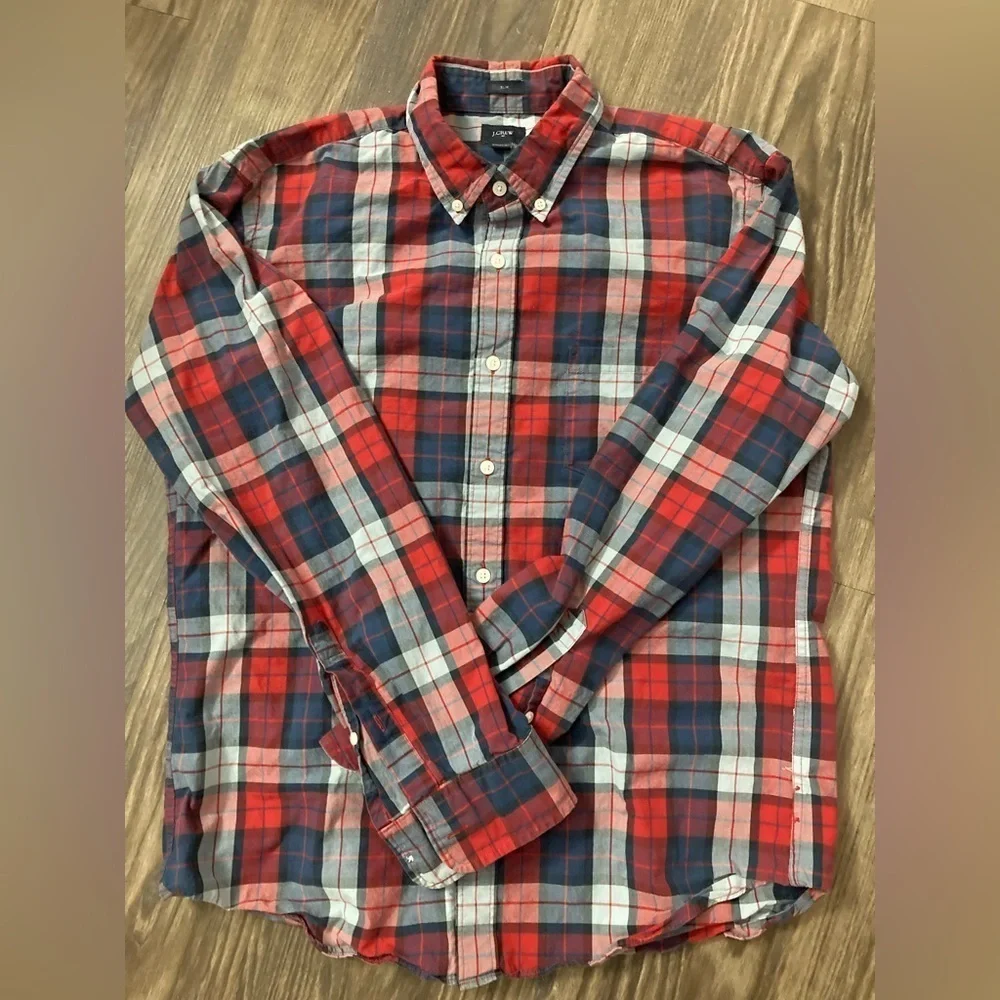 J. Crew Slim‎ Fit Large Button Down Shirt